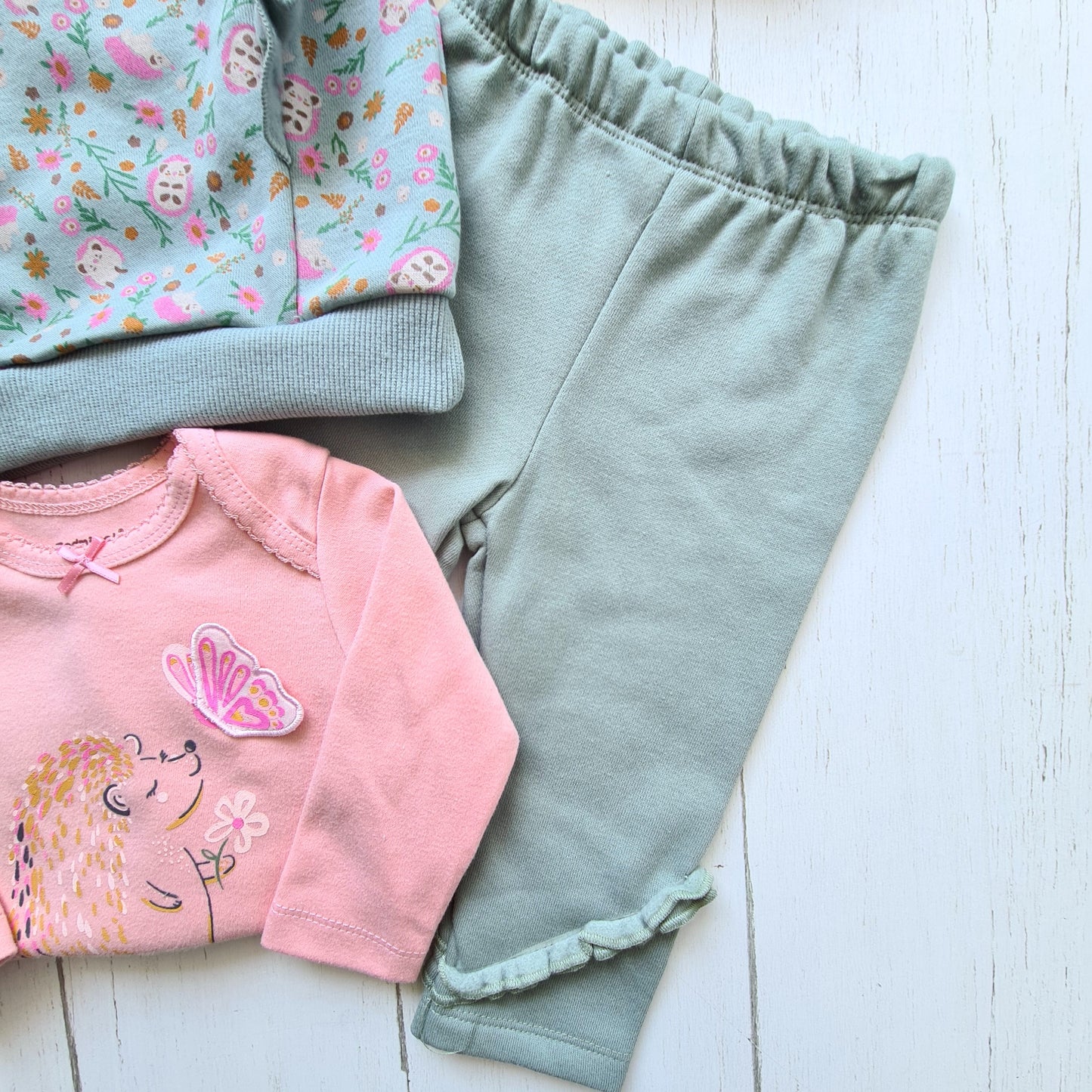 Conjunto 3 piezas 100% algodón abrigado para bebé nena - Modelito verde floreado