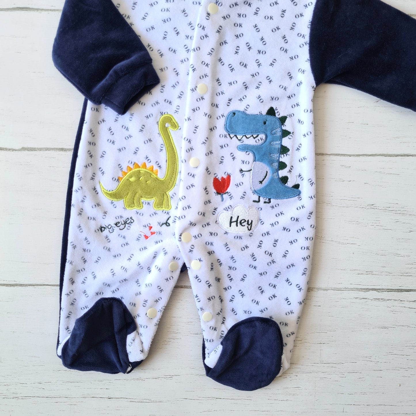 Enterito abrigado 100% plush para bebé - Diseño dinosaurios