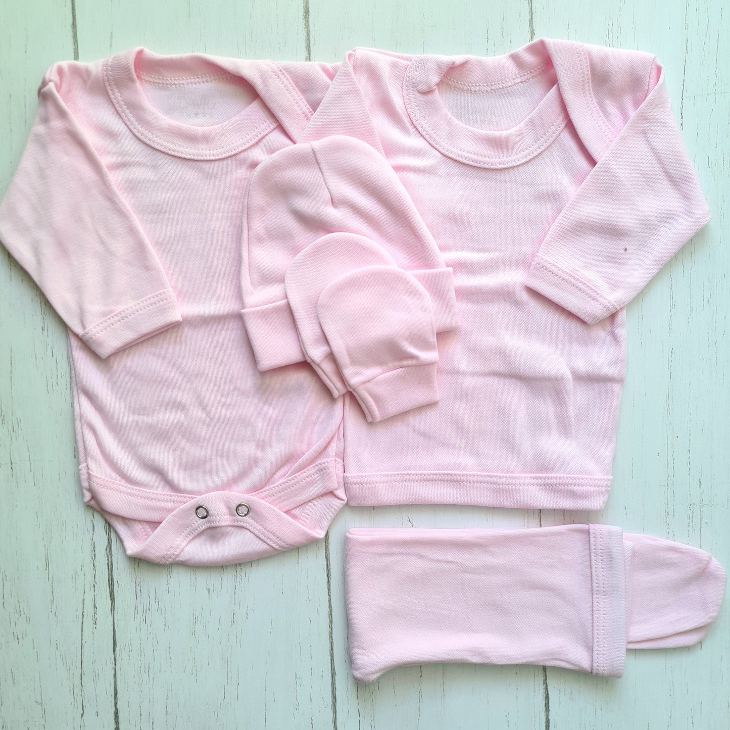 Set ajuar de 5 piezas 100% algodón para bebé - color rosa claro