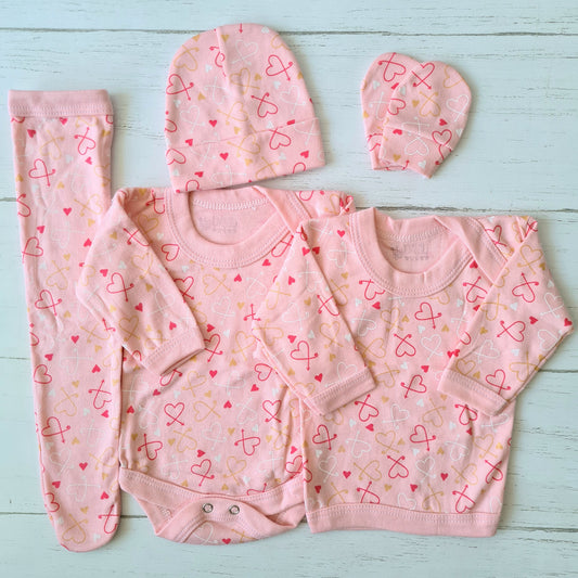 Set ajuar de 5 piezas 100% algodón para bebé - diseño rosa corazones
