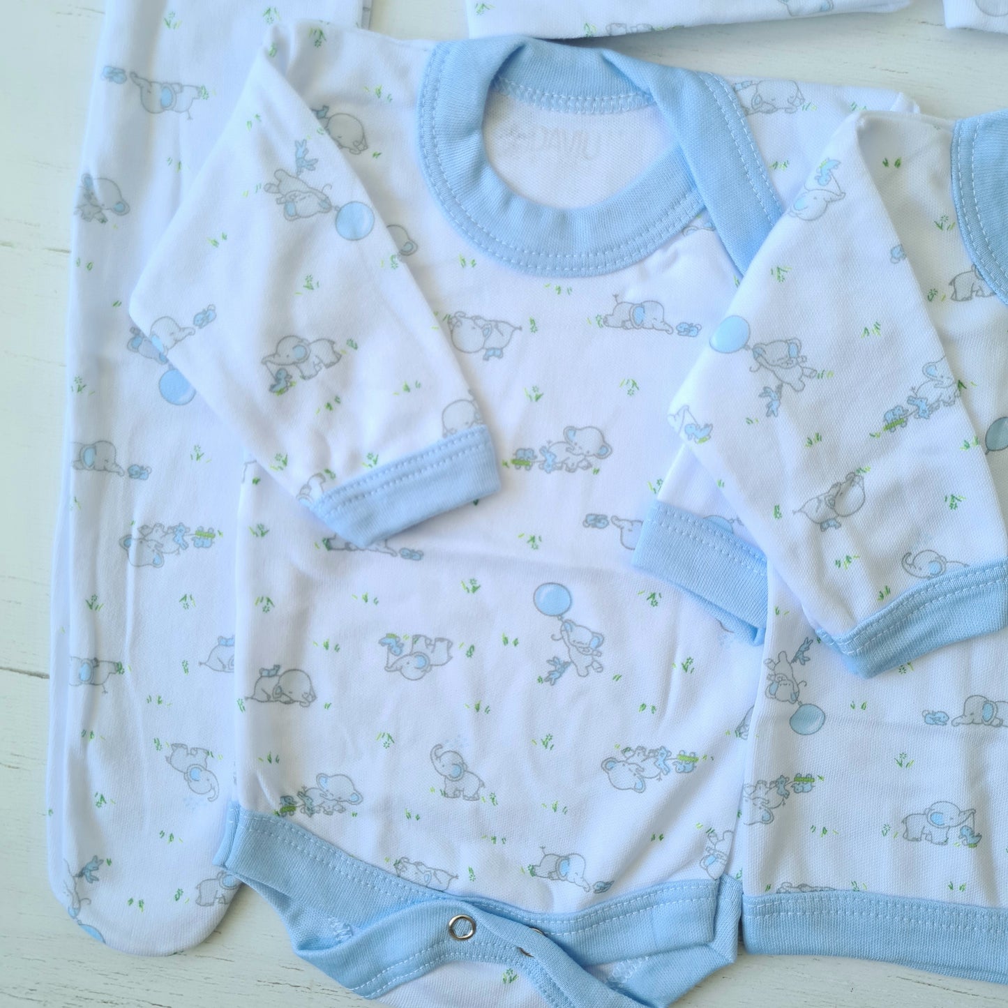 Set ajuar de 5 piezas 100% algodón para bebé - diseño elefantito