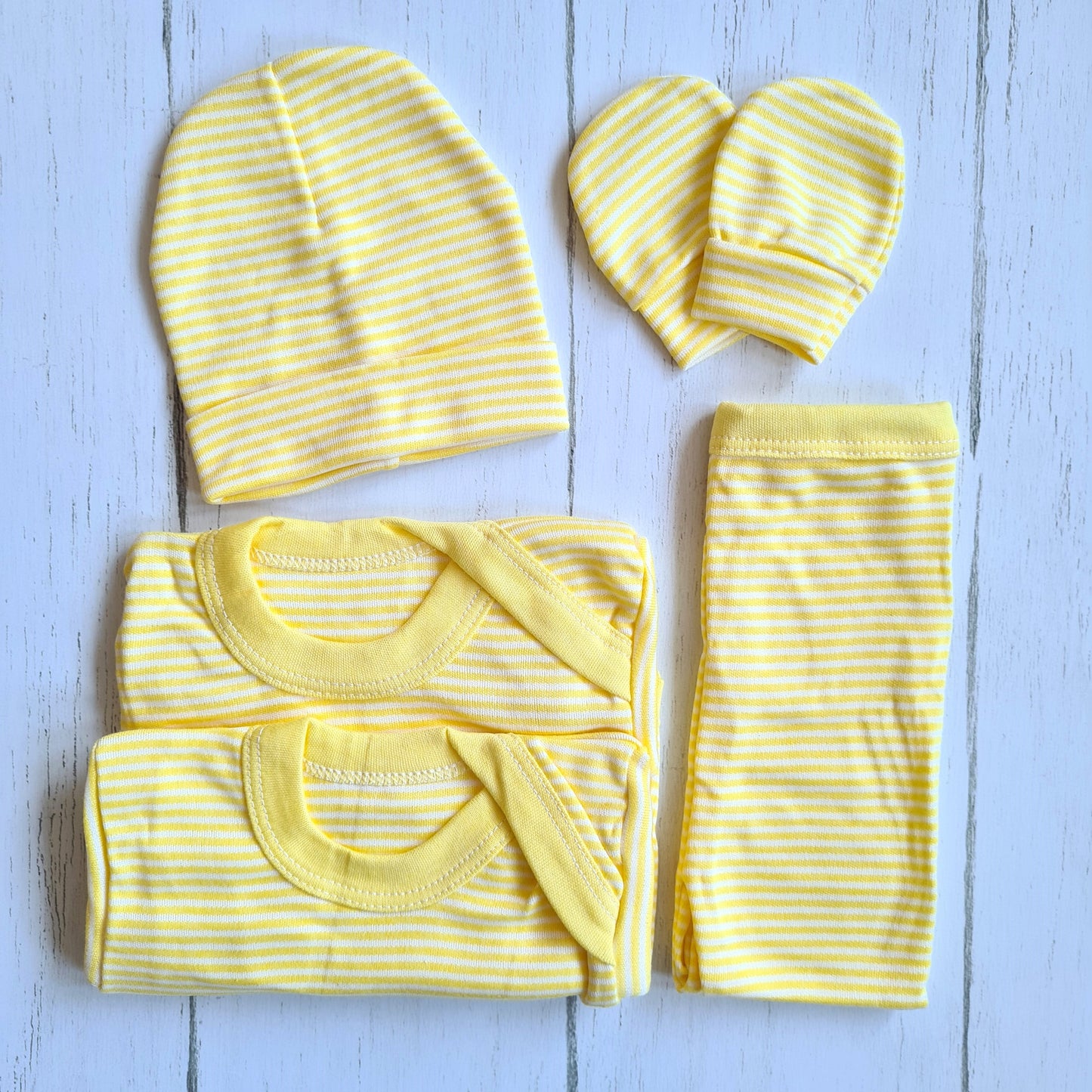 Set ajuar de 5 piezas 100% algodón para bebé - modelito rayado amarillo